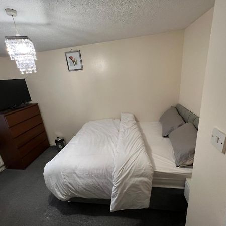 런던 Henderson Court 아파트 외부 사진