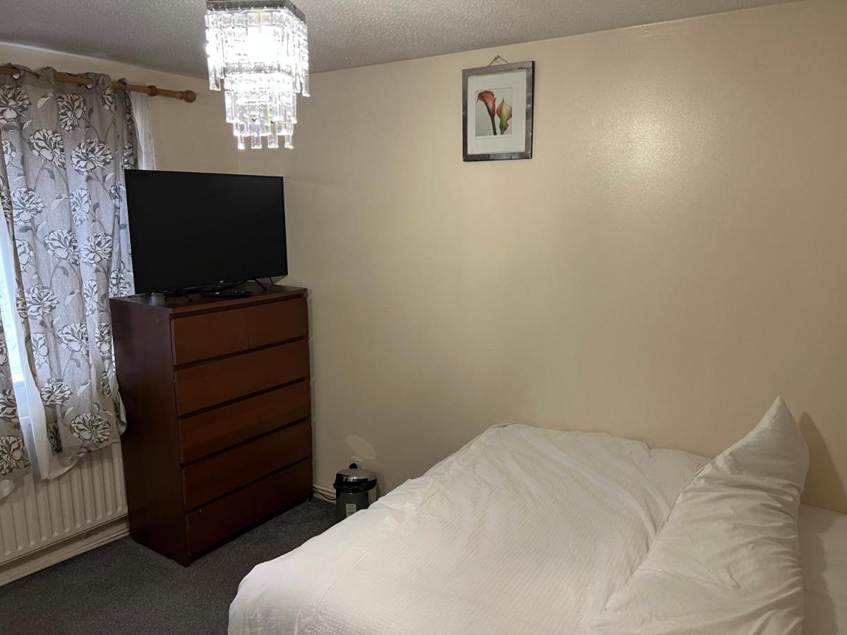 런던 Henderson Court 아파트 외부 사진