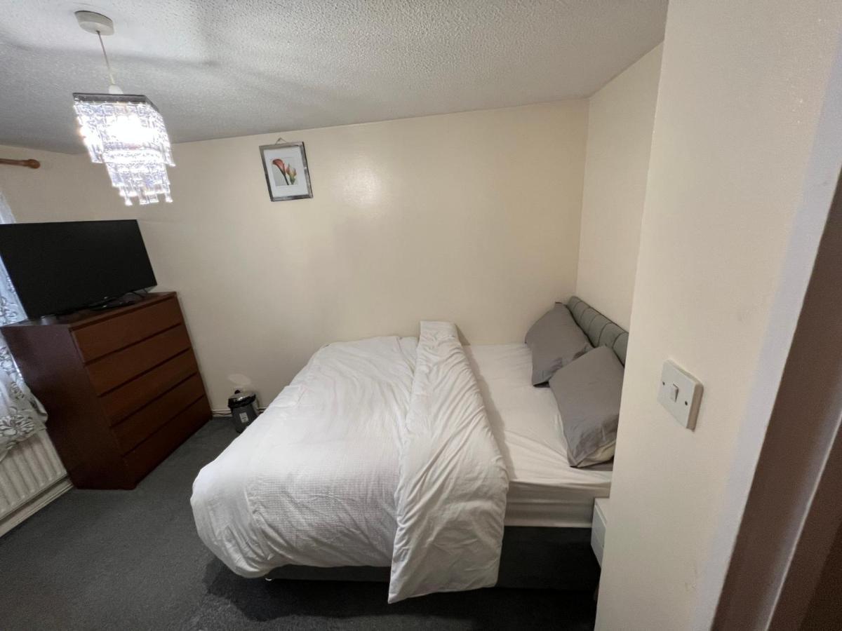 런던 Henderson Court 아파트 외부 사진